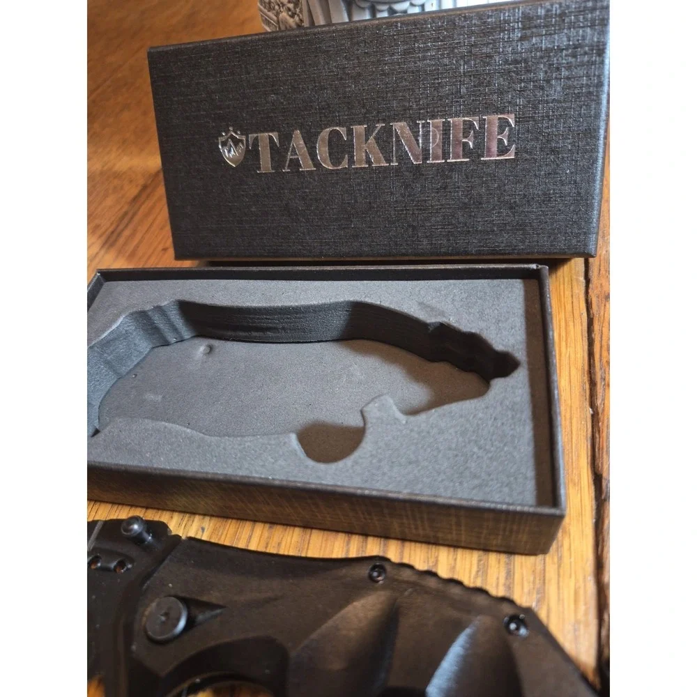 Tack Knife